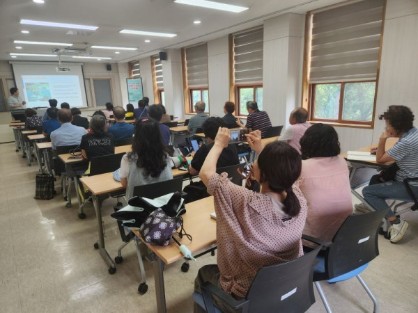 성주도서관 노후준비 아카데미 성황 (1).jpg