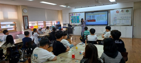 1. 인천남부교육지원청, ‘학교로 찾아가는 과학탐구교실’ 운영.jpg