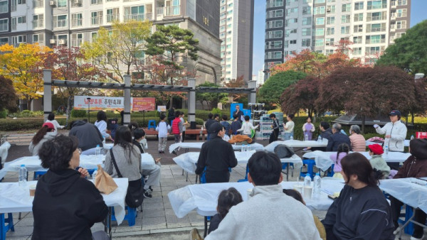 휴튼축제_3_구영모 소장의 개회선언.jpg